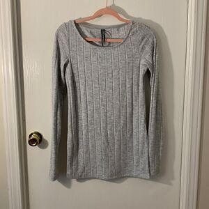 Anthropologie EUC gray ribbed long sleeve shirt Size XS